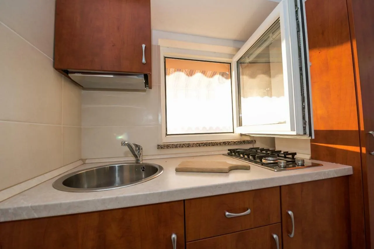 Apartment Villa Biserka- Haus Lenko Stara Baska Croatia